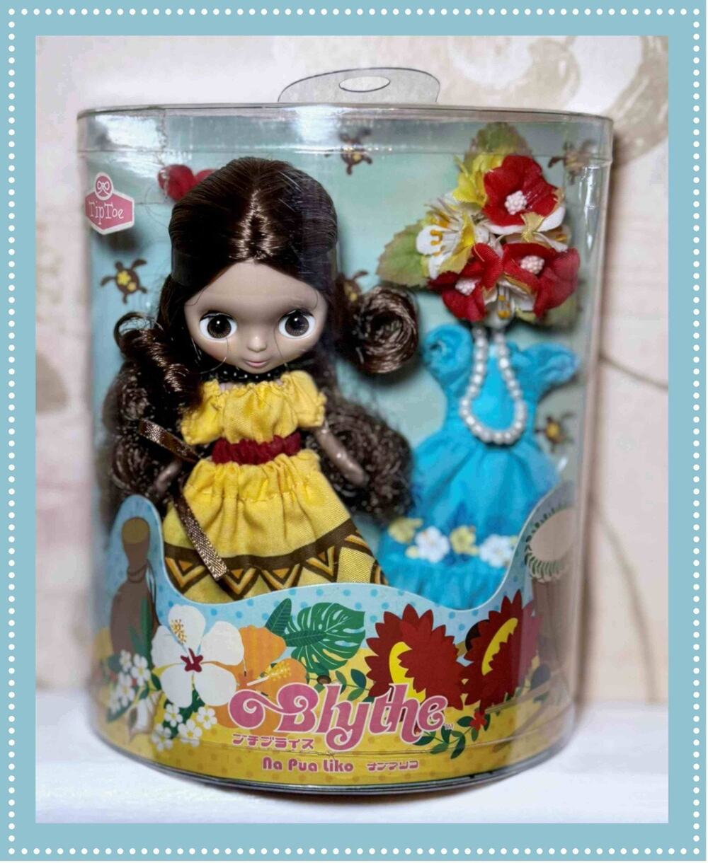 Petite Blythe Na Pua Liko 4" Mini Fashion Doll Takara Hasbro Vtg 2007 Hawaiian